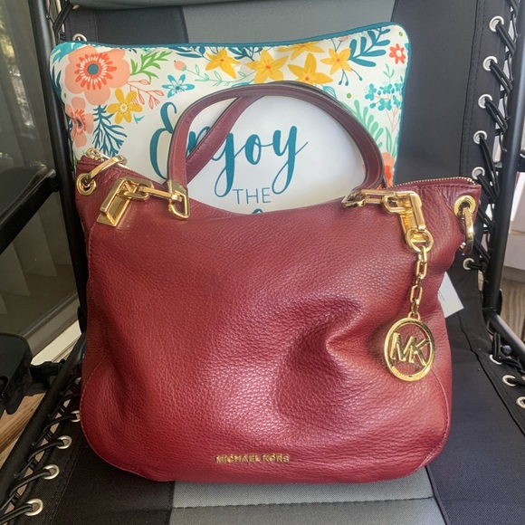 ✨MK✨MICHAEL KORS MERLOT LEATHER & GOLD ACCENT BAG - Picture 14 of 14
